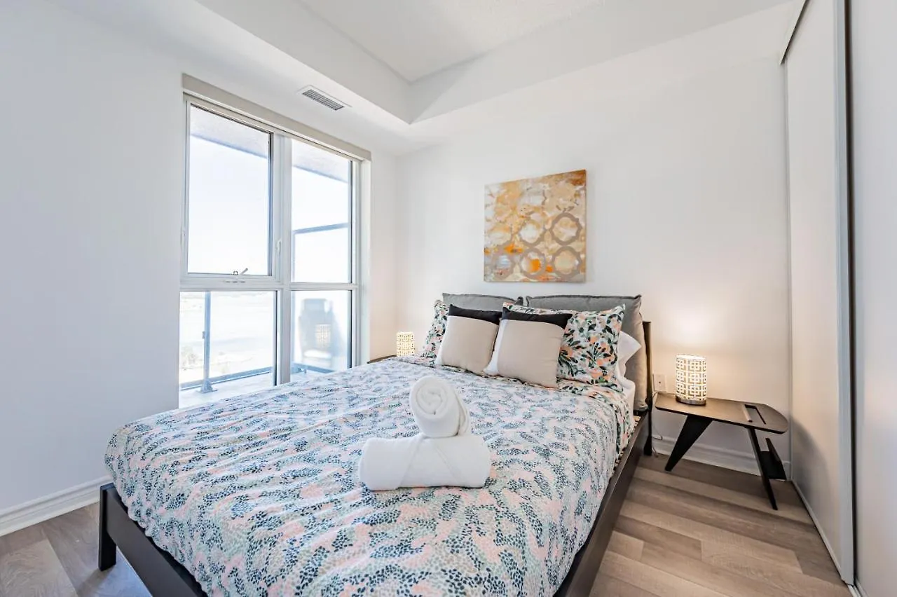 Two Bedroom Condo! Union Station! Downtown Core 토론토 0*,