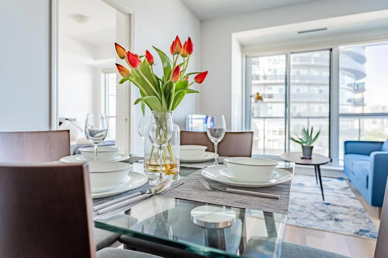 Two Bedroom Condo! Union Station! Downtown Core Toronto Kanada